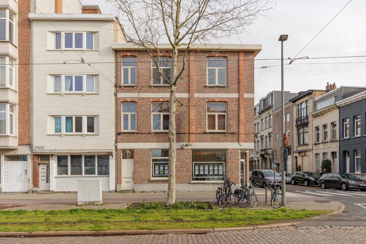 Surprimo - Gerenoveerd Appartement Антверпен Экстерьер фото